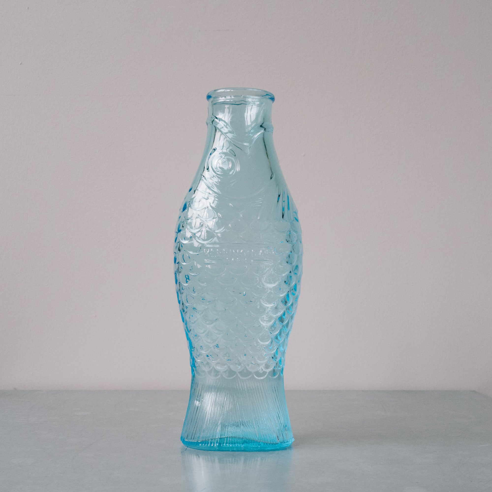 Karaffe Fisch blau H29cm